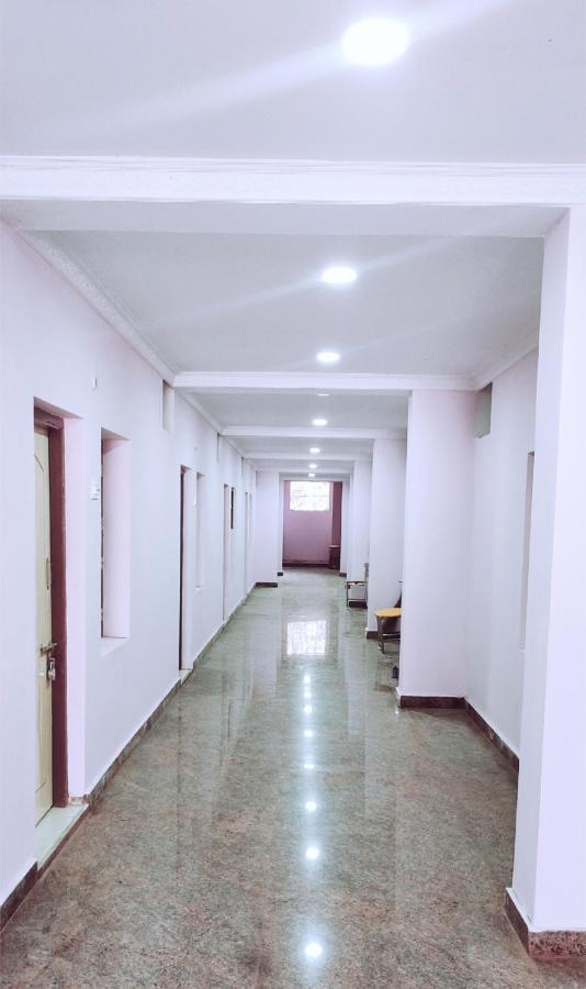 Mount View Residency Tiruttani Villa Thiruttani Exteriör bild